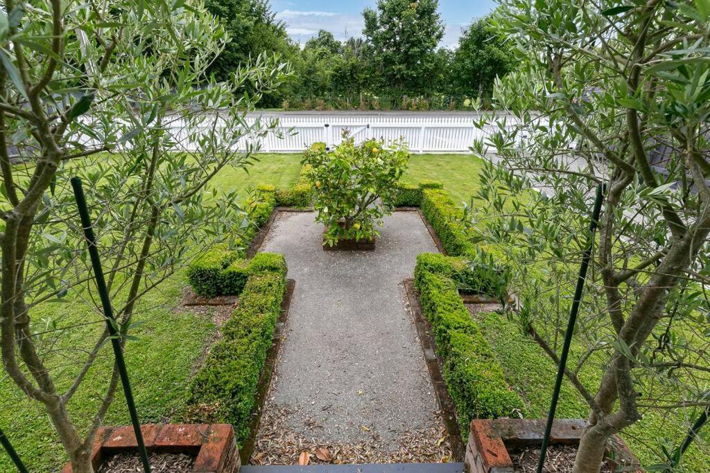 Historic Charm In Greytown - Cosy Kowhai Cottage Ngoại thất bức ảnh